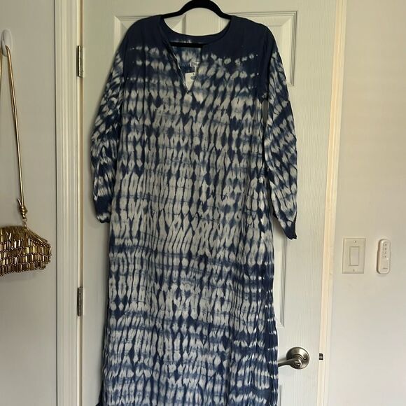 NWT - Long Caftan Tye Dye Blue Printed Cover Up - One Size - One of a Kind - Picture 1 of 5